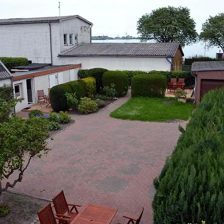 Holiday home Ferienhaus-am-strand-haus-2